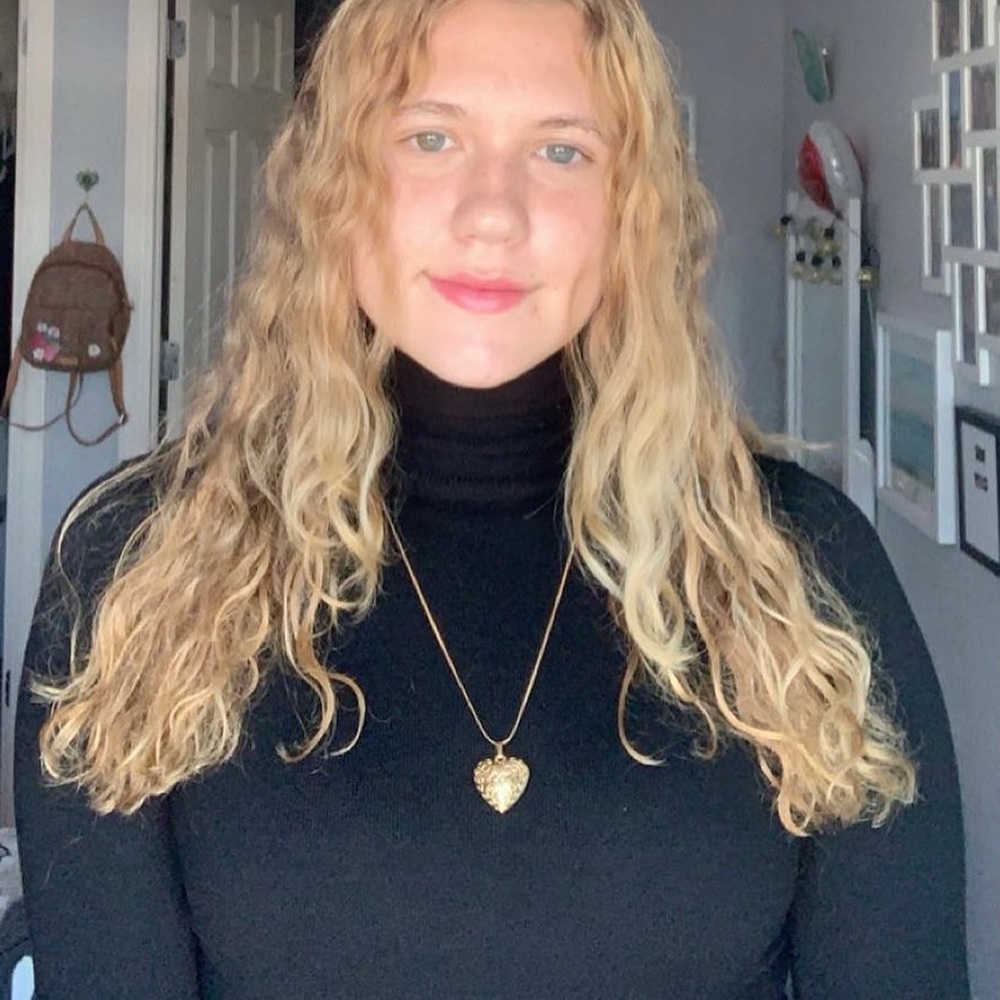 Meet your Posher, Emma